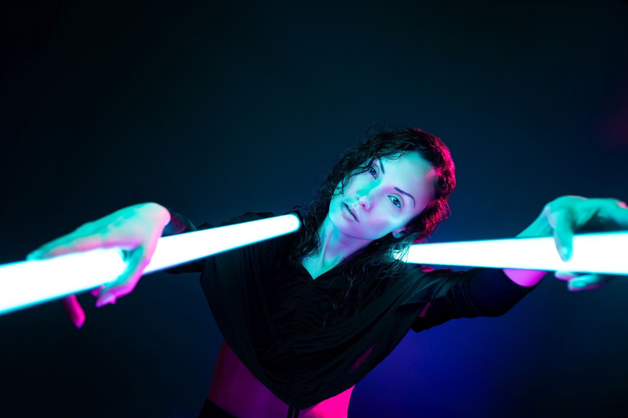 Luiza - Julia Seyband - LED RED LYZ_9999 WEB
